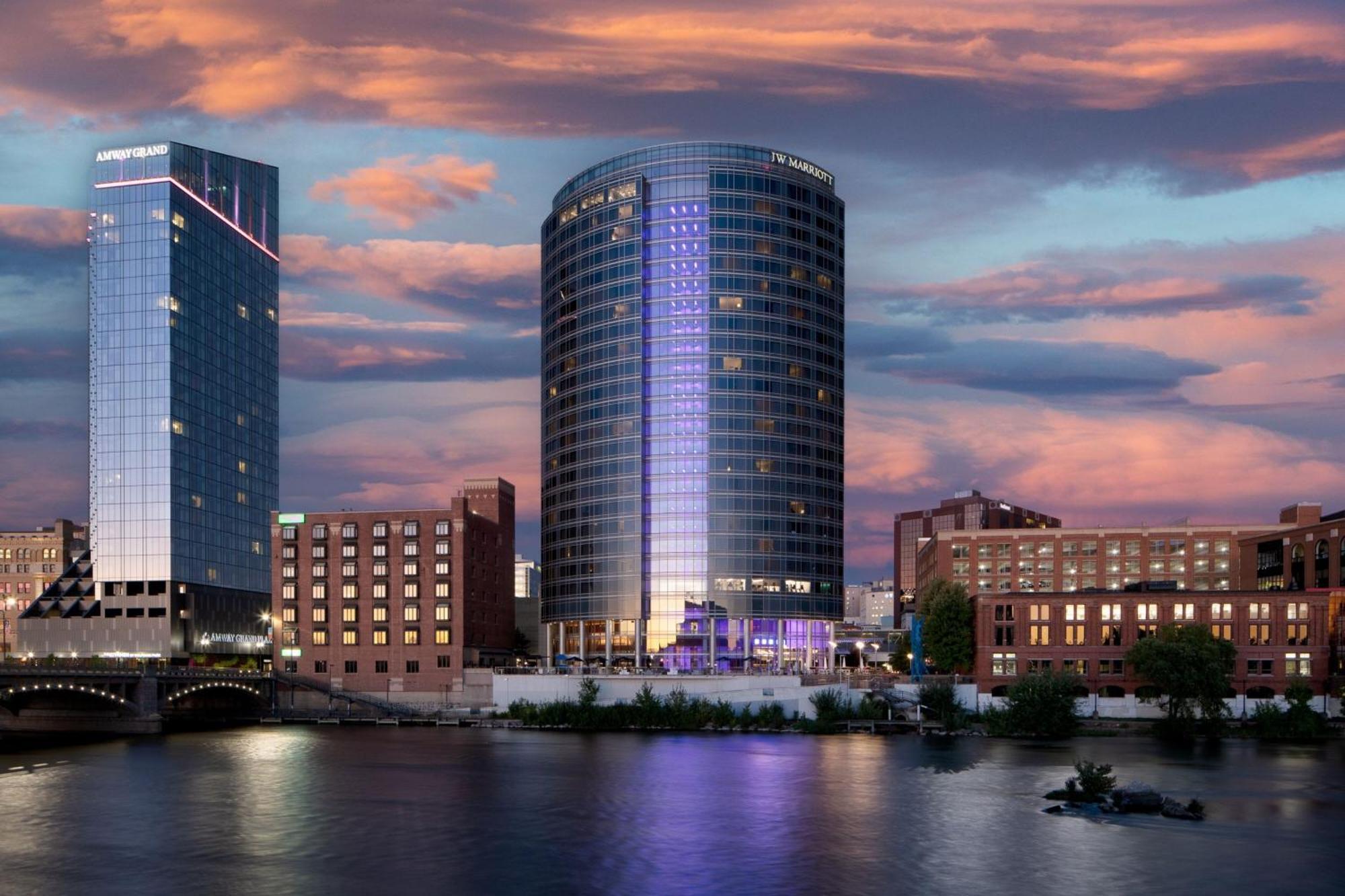 Jw Marriott Grand Rapids Hotel Екстериор снимка