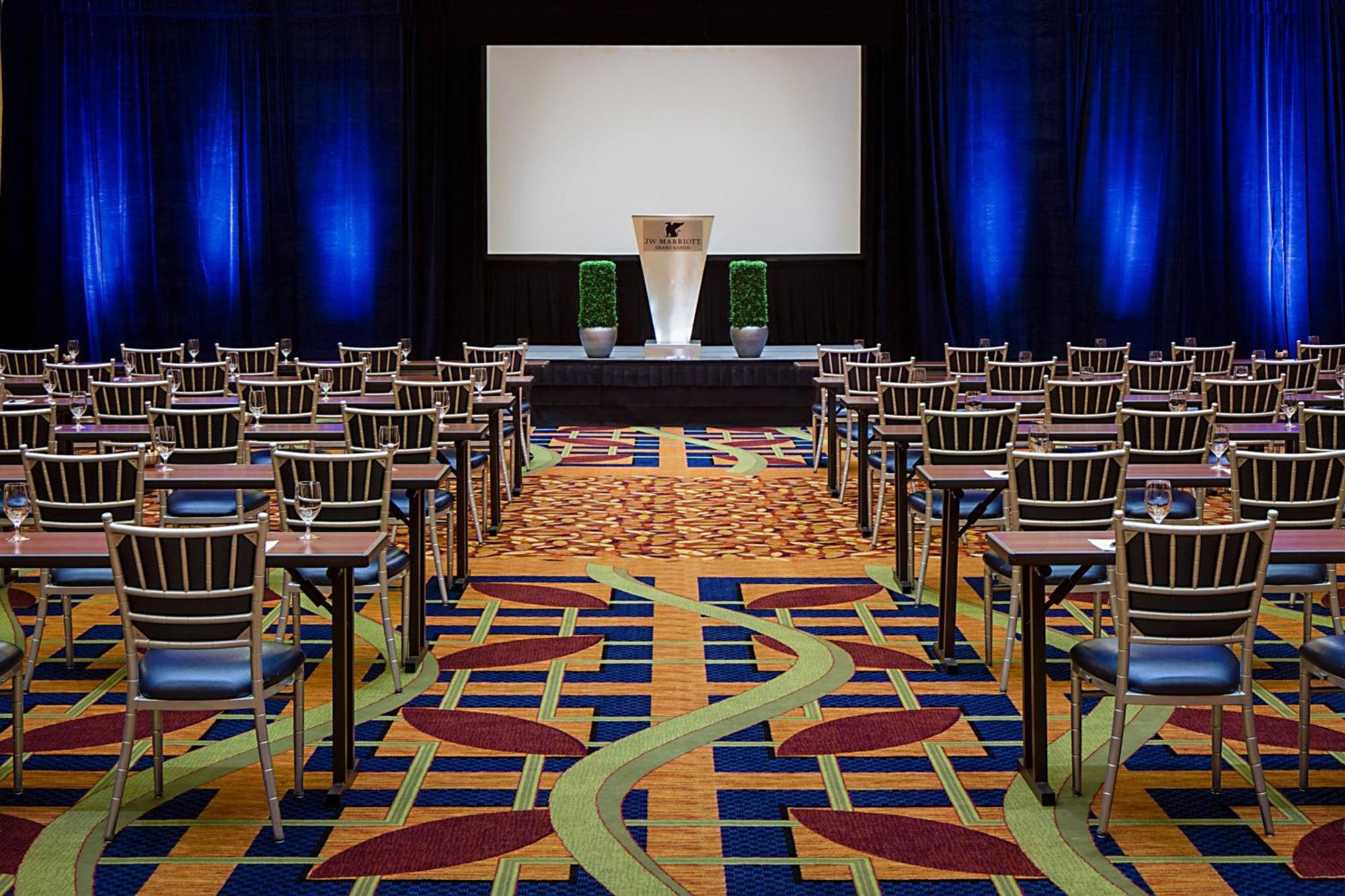 Jw Marriott Grand Rapids Hotel Екстериор снимка